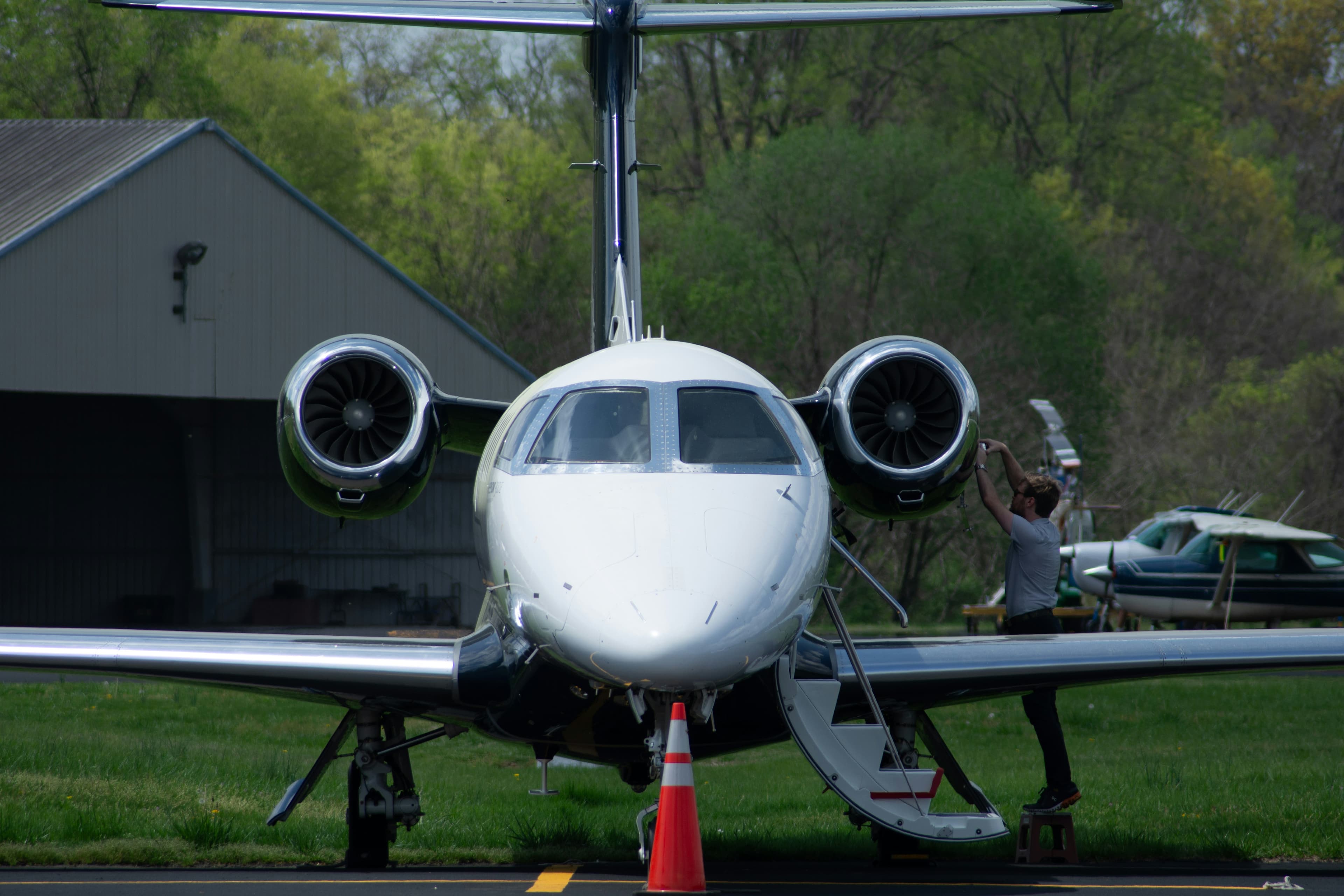 Gulfstream team in front of hangar